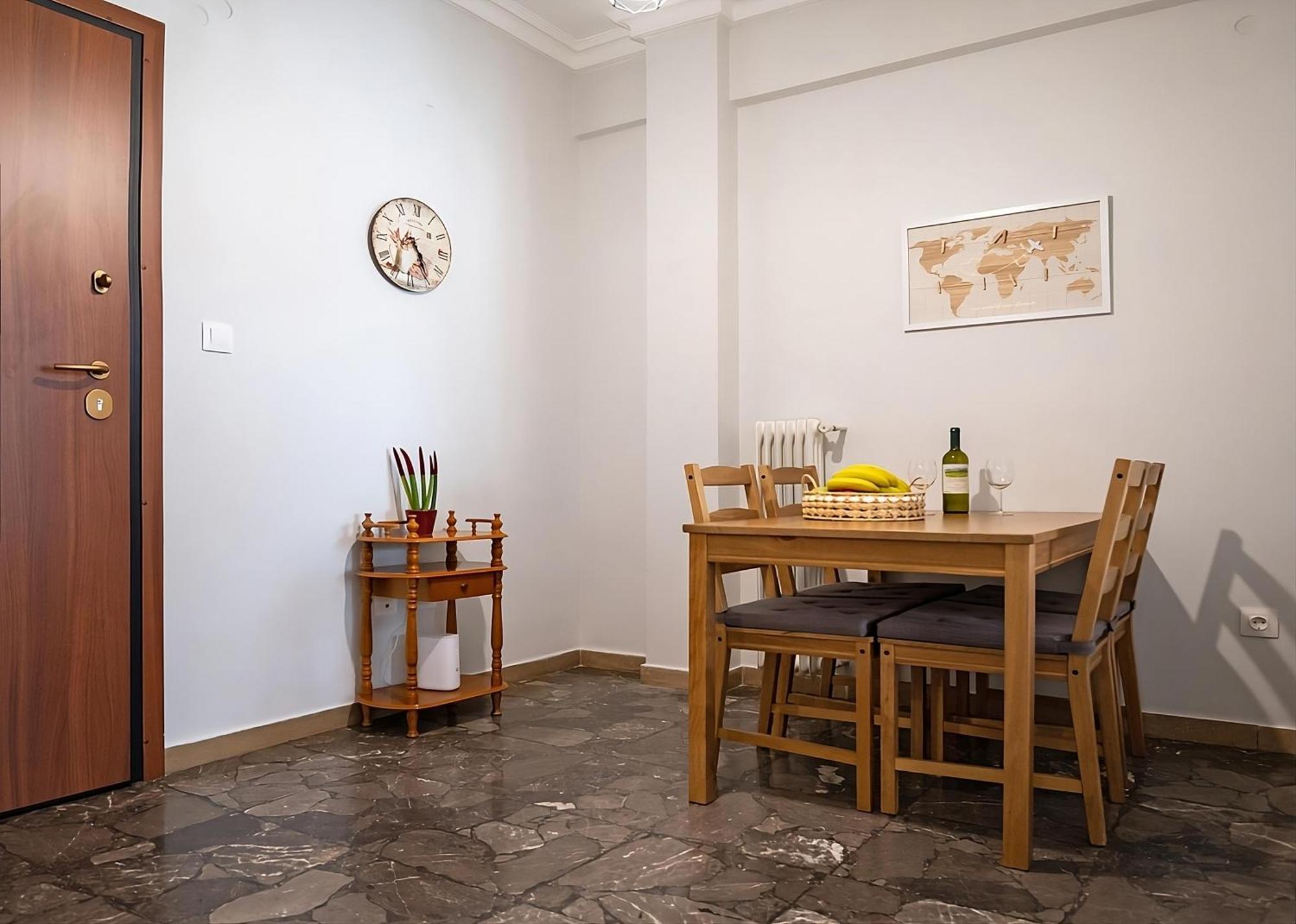 Entire Apt, 3Rd Floor, 1 Bedroom Атина Екстериор снимка