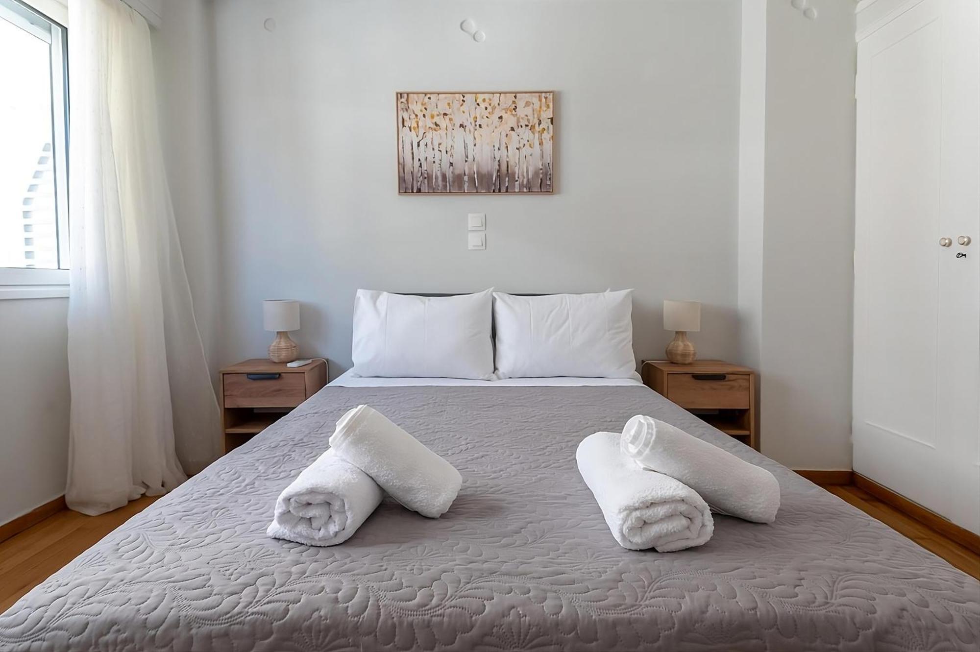 Entire Apt, 3Rd Floor, 1 Bedroom Атина Екстериор снимка
